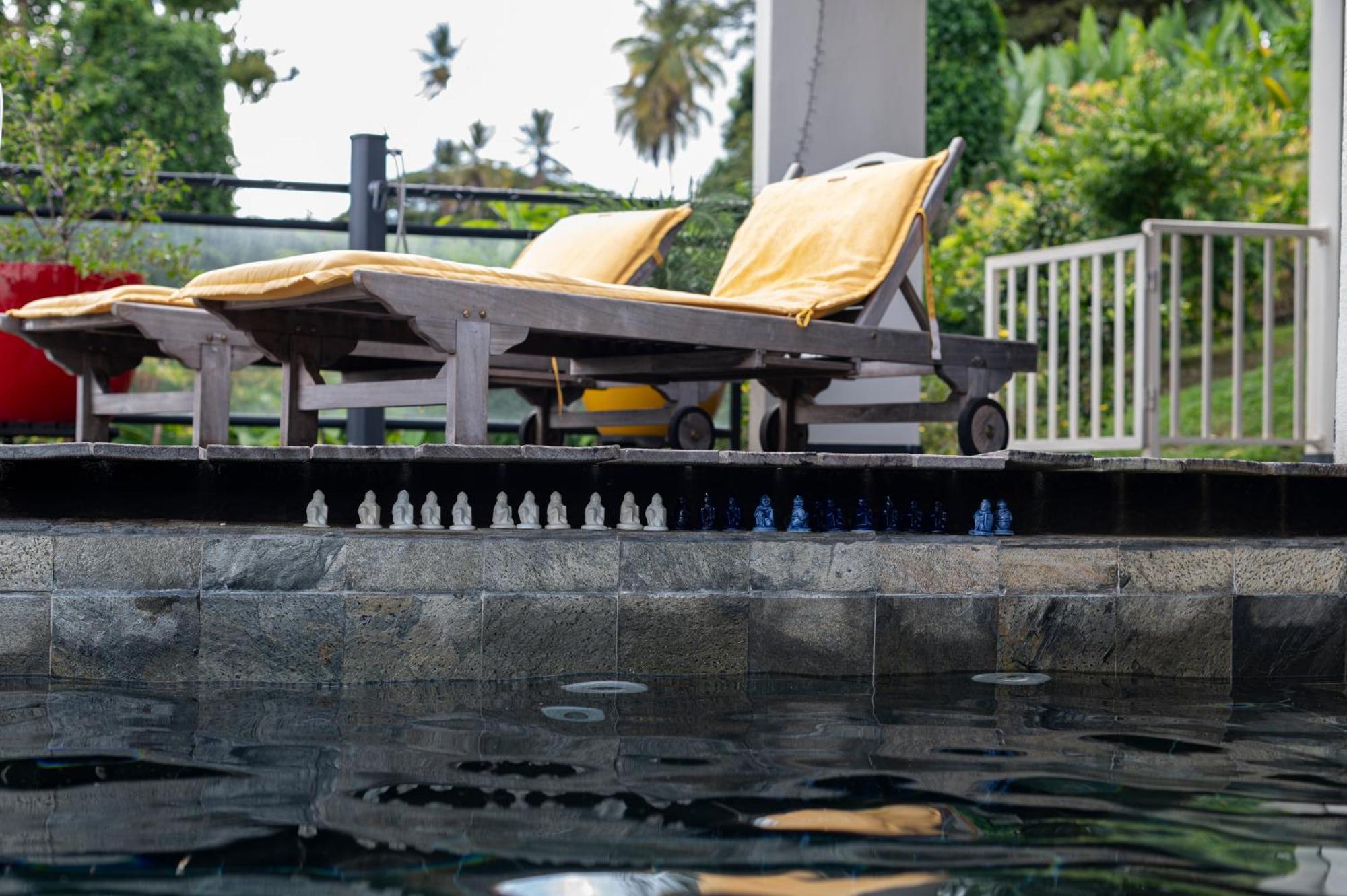 Le Caillou Villa ลา ทรินิเต ภายนอก รูปภาพ