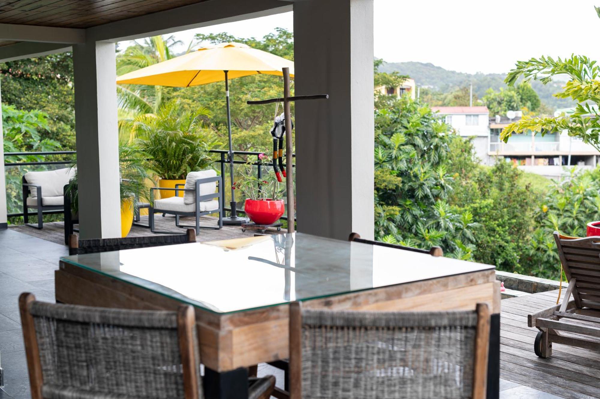 Le Caillou Villa ลา ทรินิเต ภายนอก รูปภาพ